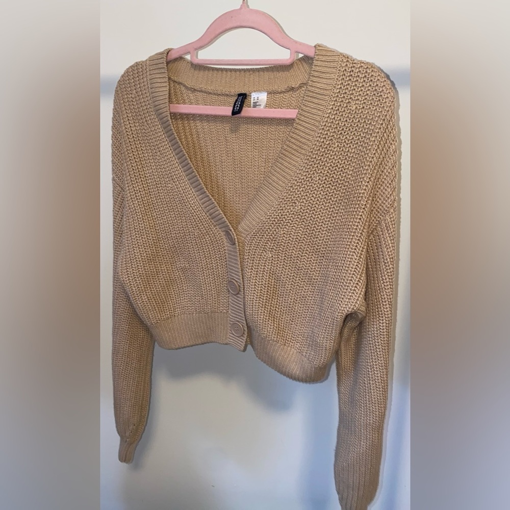 H&M V-neck Cardigan 🍂